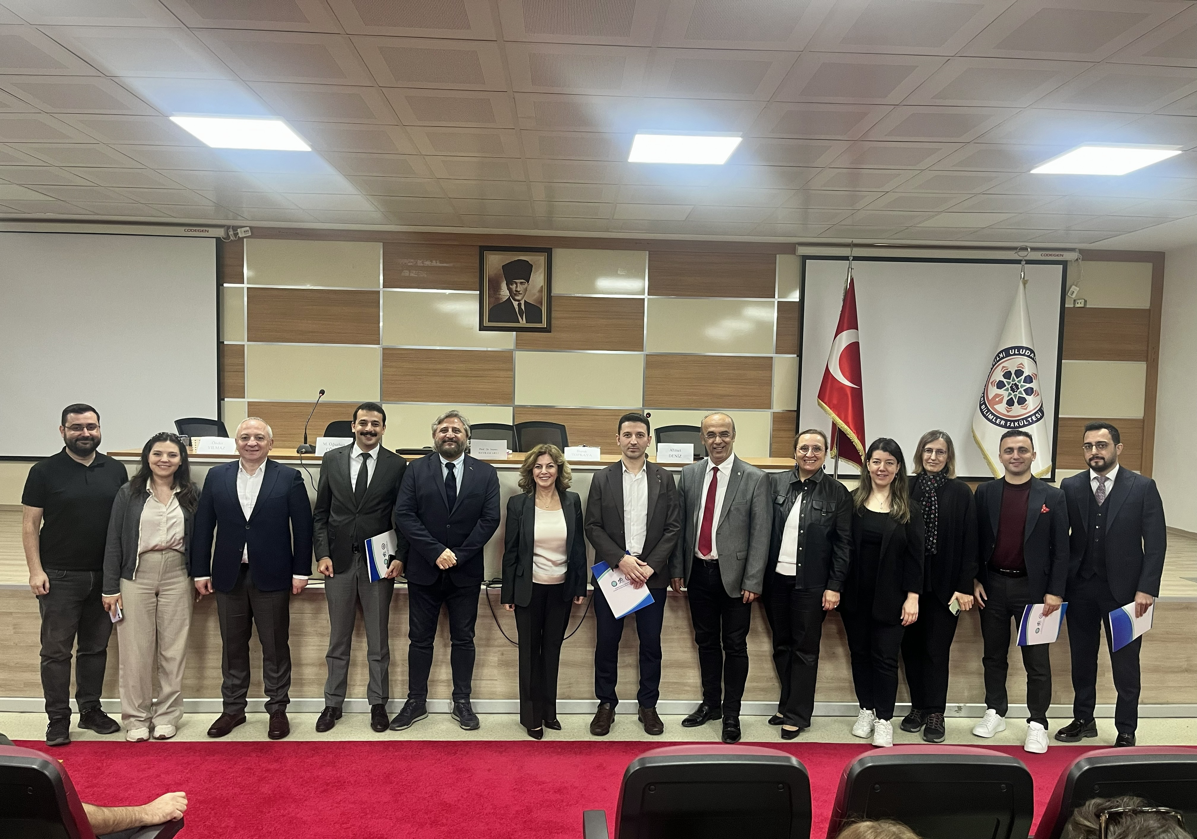 Ekonometri Mezunları Öğrencilerle Buluştu